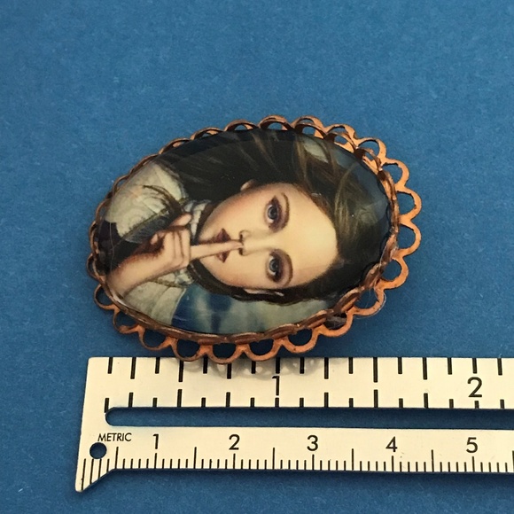 Quiet Girl Portrait Style Brooch Pin Copper Tone - Picture 3 of 4